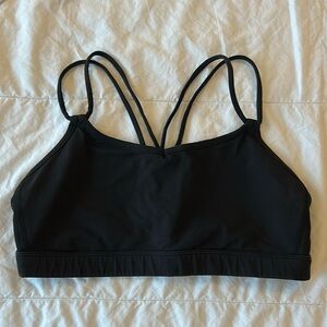 Black Lululemon sports bra